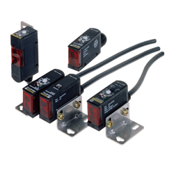Photoelectric Sensor With Built-In Medium Size Amplifier [E3S-A] (E3S-AR11 2M) 