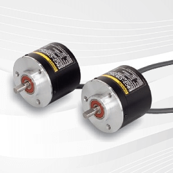 Choosing Between Incremental and Absolute Rotary Encoders for Automation